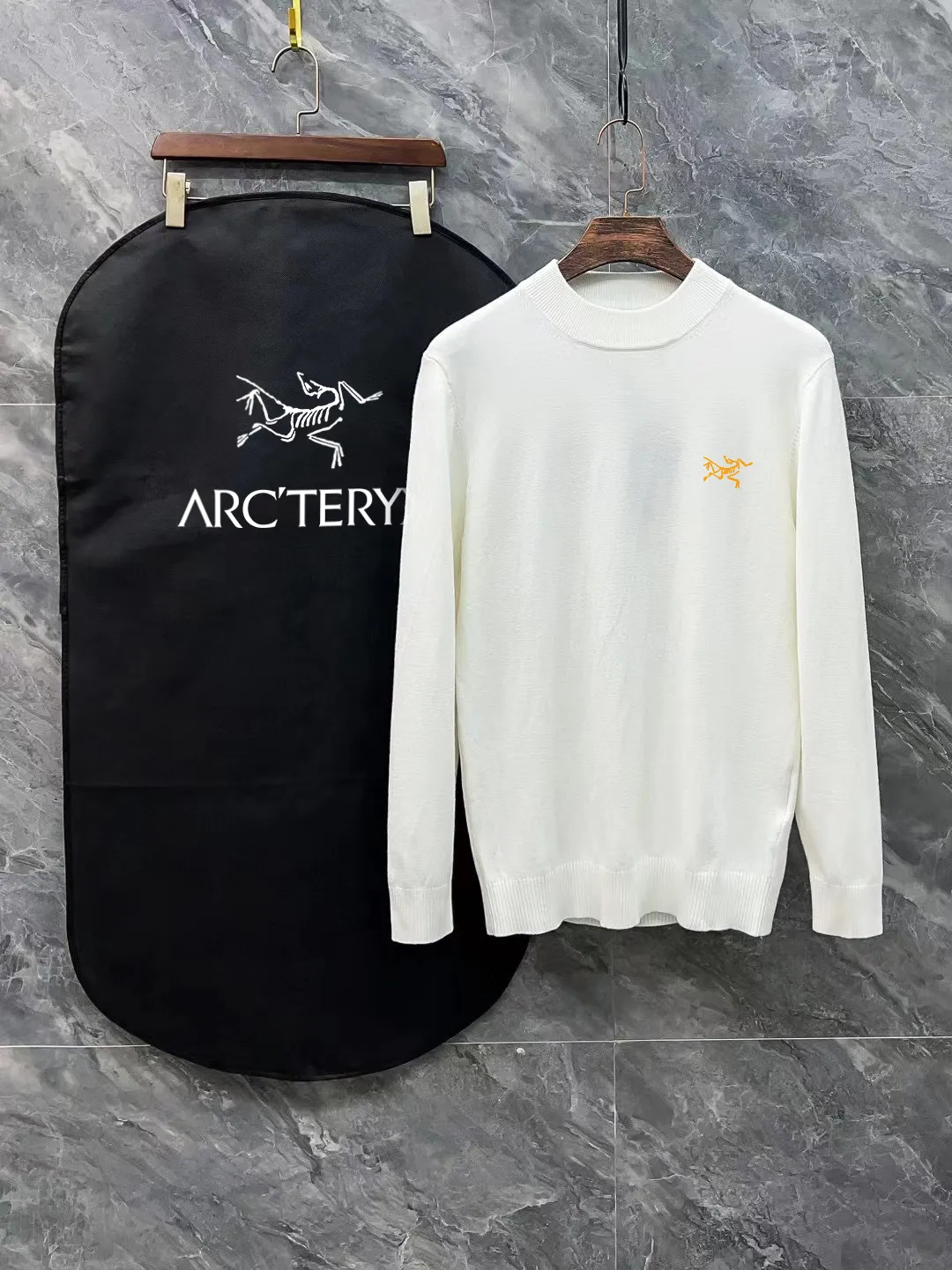 ARC 3 Classic Premium Series Premium Factory Quality 、 、 ： Black White Sizes：M L XL 2XL 3XL